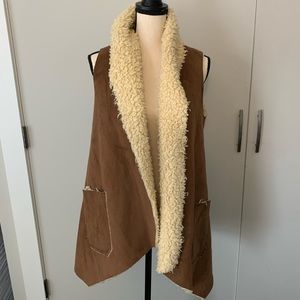Ruyi Fly away vest faux fur